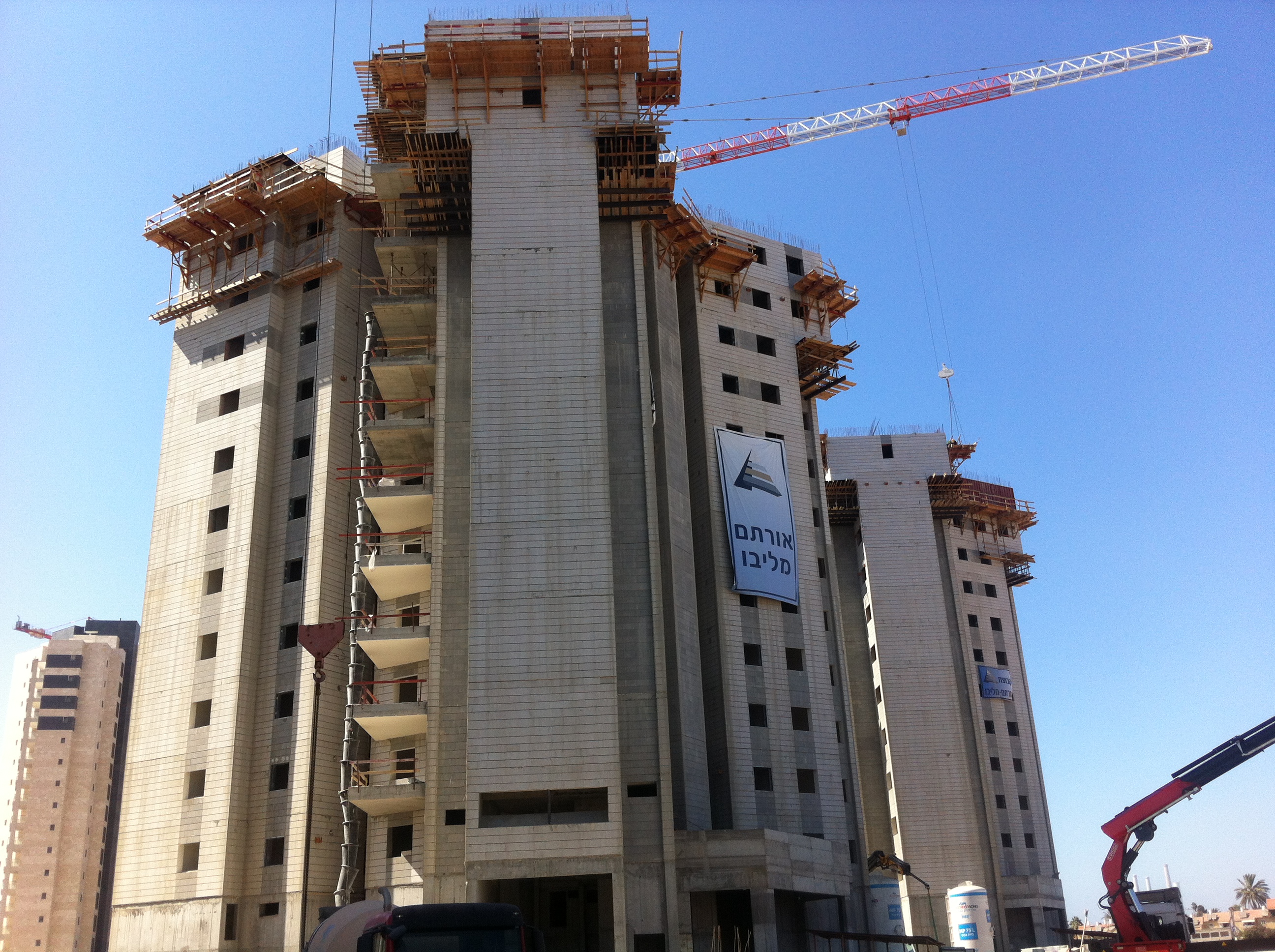 שירותי הנדסה עבור חברת "אפי קפיטל"